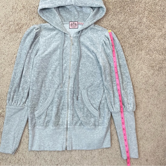 Juicy Couture Y2K 2000’s Light Grey Velour Hooded Zip Up Track Jacket Size Small - Picture 13 of 16